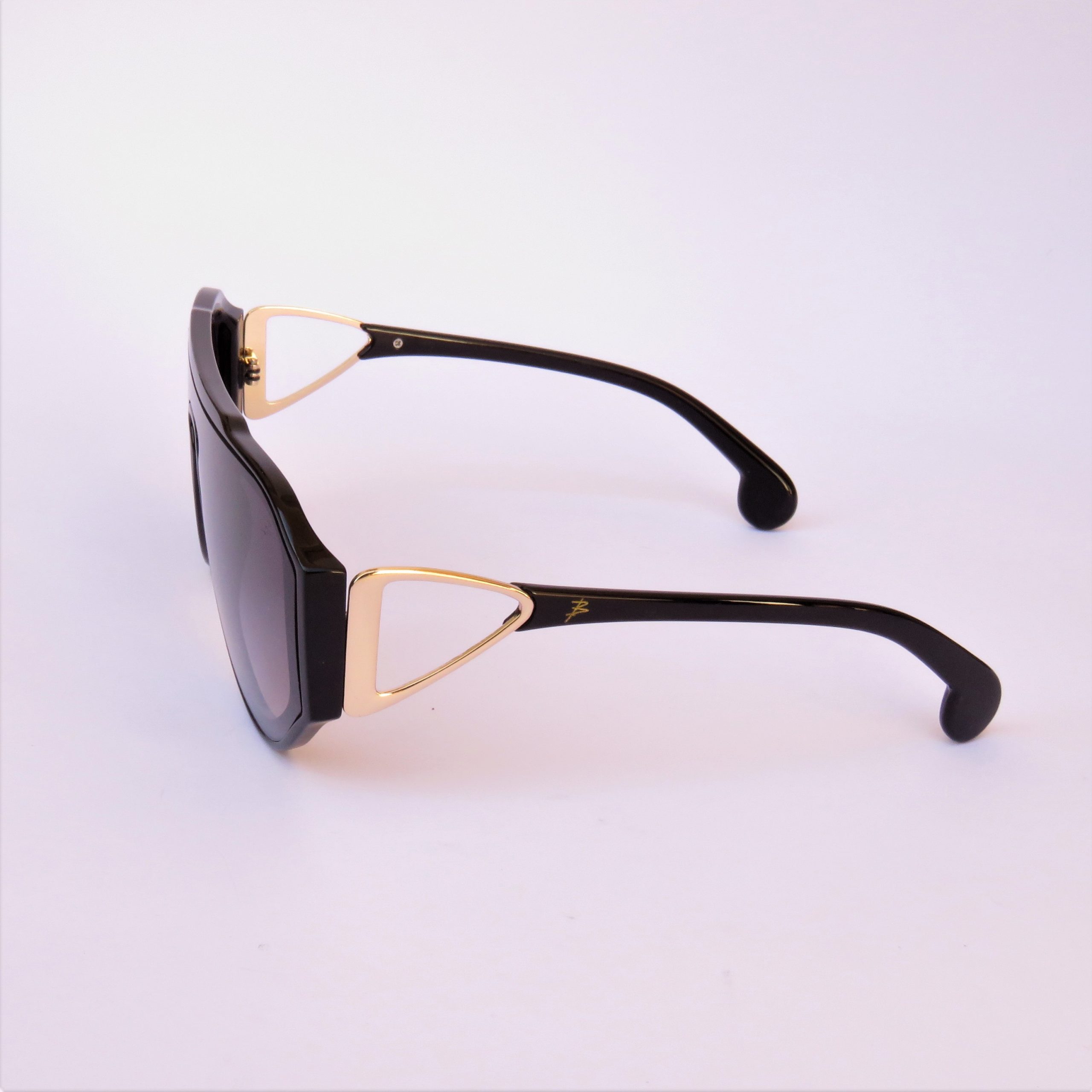 MAIORCA BLACK 4
