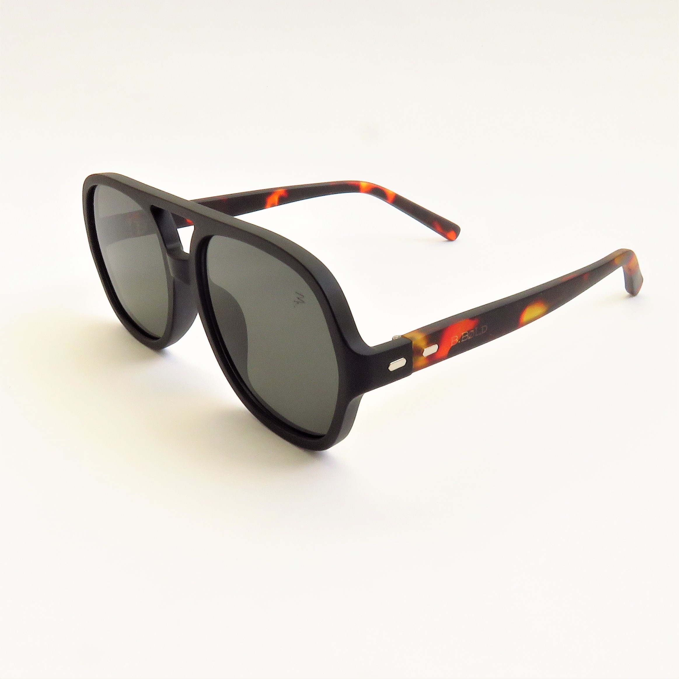 BEIRUTE BLACK TURTLE 3